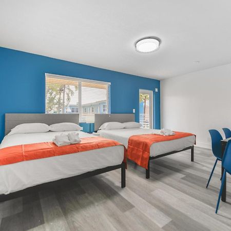 Fantastic Studio At The Beach With Parking&Pool - M43 Холивуд Екстериор снимка